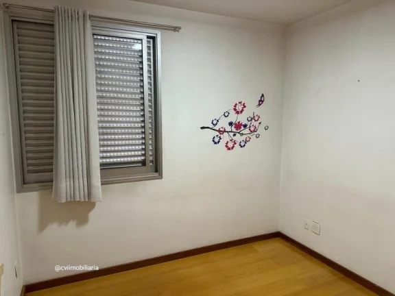 Imagem Excelente apartamento à venda com 3 quartos, sendo 1 suíte, e 2 banheiros no total. Este imóvel e...