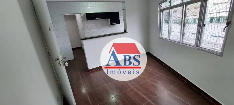 Imagem Apartamento com 2 dormitórios à venda 100 metros da praia por R$ 190.000