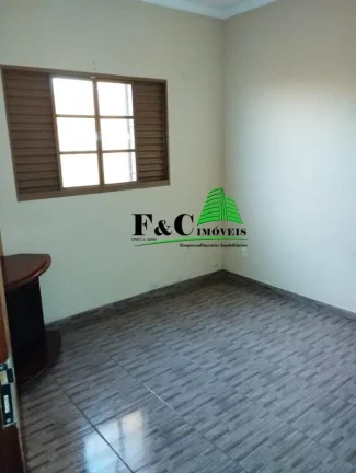 Imagem Casa para Venda em Araras, Jardim Tarumã, 3 dormitórios, 1 suíte, 1 banheiro, 4 vagas