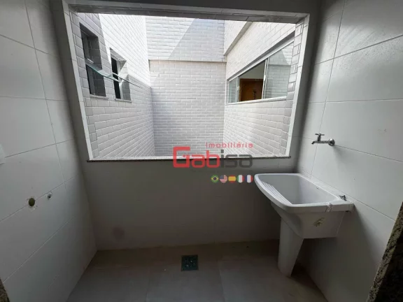 Imagem Apartamento com 2 dormitórios à venda, 53 m² por R$ 479.000 - Palmeiras - Cabo Frio/RJ