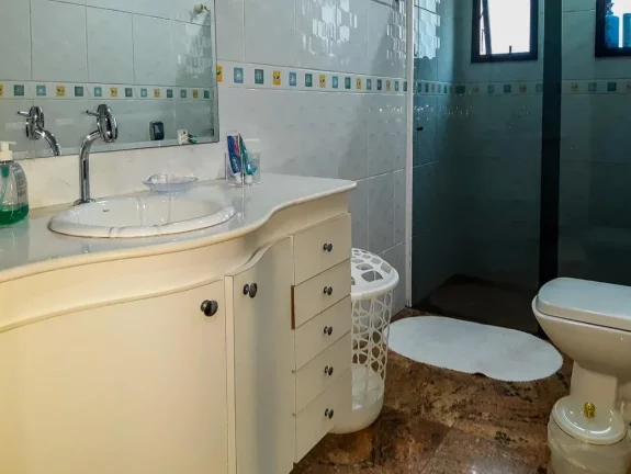 Imagem Apartamento com 3 dormitórios à venda, 130 m² por R$ 590.000,00 - Enseada - Guarujá/SP