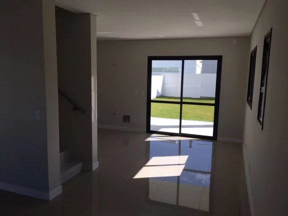 Imagem Casa com 3 dormitórios à venda, 130 m² - Cachoeira do Bom Jesus - Florianópolis/SC
