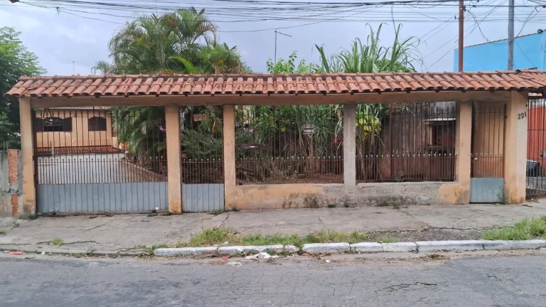 Vende se casa no Itaim Paulista