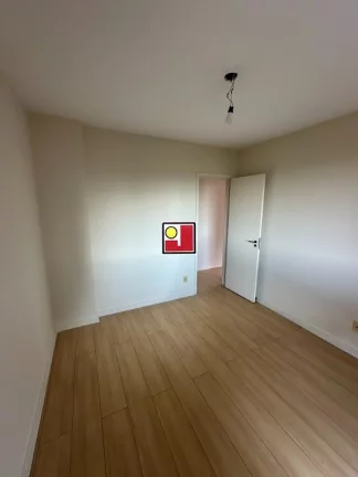 Imagem Vendo 3Q, Praia da Barra, 160m², cozinha planejada, armários, blindex, 2 vg, ônibus, clube, captação solar, recarga elétrica, tênis, futebol, squash