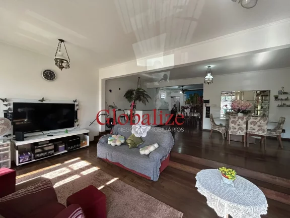 Imagem Casa com 4 Dormitórios à venda com 2 vagas de garagem no bairro do Embaré em Santos por R$1.280.000,00