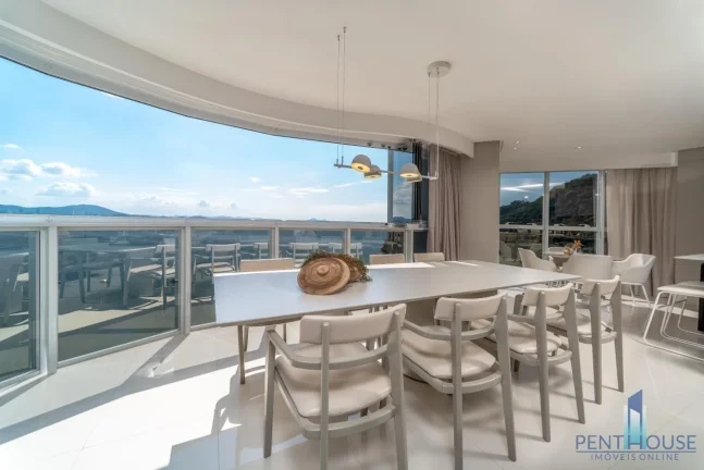Imagem Apartamento Frente Mar para Venda em Balneário Camboriú, CENTRO, 4 dormitórios, 4 suítes, 6 banheiros, 4 vagas