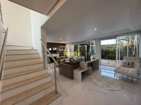 Imagem Sobrado mobiliado e decorado com piscina