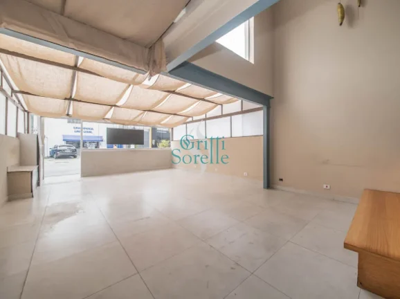 Imagem Sobrado Comercial à Venda em Vila Nova Conceição - São Paulo/SP.