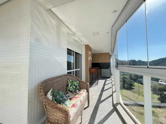 Imagem Apartamento mobiliado com 3 dormitórios sendo 2 suítes e 2 vagas de garagem em Itajaí