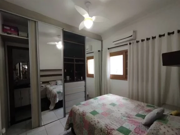 Imagem Casa com 2 dormitórios à venda, 175 m² por R$ 700.000 - Ocian - Praia Grande/SP