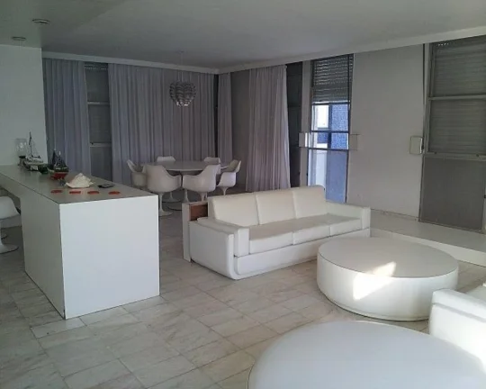 Imagem Apartamento à venda no Guarujá na Praia de Pitangueiras