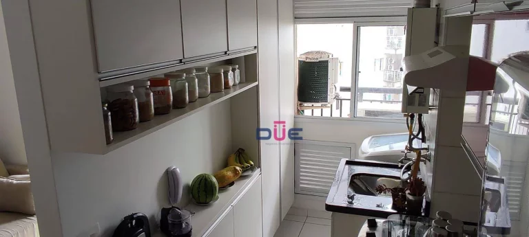 Imagem Apartamento com 2 dormitórios à venda, 64 m² por R$ 610.000 - Marapé - Santos/SP