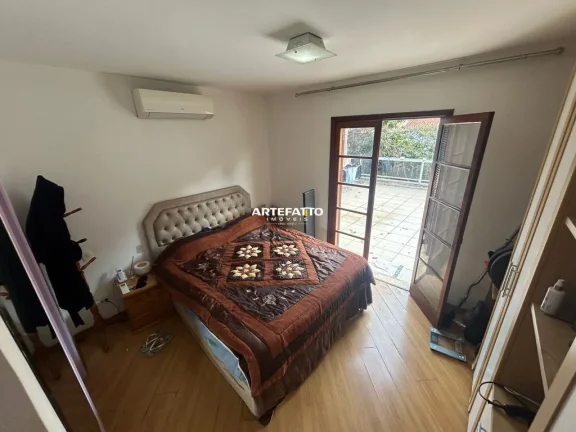 Imagem Residência espaçosa com 4 Dormitórios no melhor condomínio da região !!!