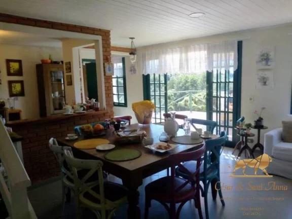 Imagem Casa com 3 dormitórios para alugar por dia, 180 m² por R$ 1.000/dia - Vila Inglesa - Campos do Jordão/SP