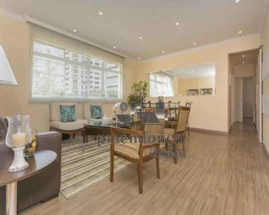 Apartamento com amplo living para 2 ambientes, aconchegante, bem arejado, lavabo, área de serviço ...