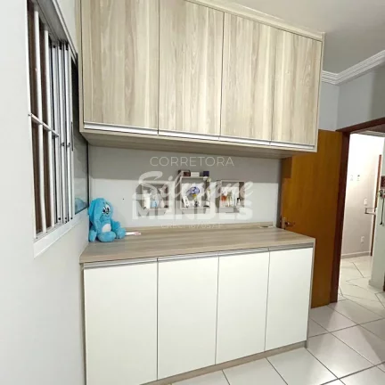 Imagem Oportunidade! Excelente apartamento 75 m² no Edifício Hemã