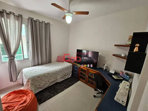Imagem Apartamento com 3 dormitórios à venda, 100 m² por R$ 495.000 - Braga - Cabo Frio/RJ