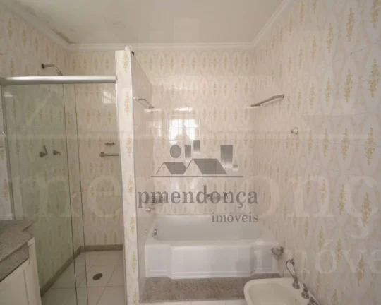 Imagem Apartamento amplo ensolarado, rico em armarios, claro e ventilado, em rua nobre e arborizada de Higi...