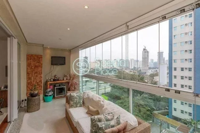 Imagem Excelente apartamento com 160m² no Brooklin!! Living amplo com varanda envidraçada, home theater, ...