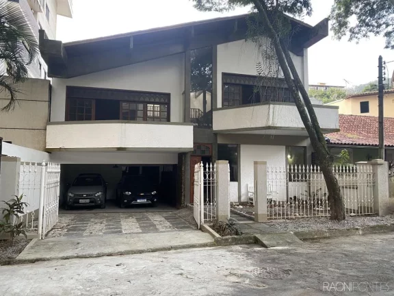 Imagem Casa de Condomínio com 6 Quartos à Venda, 460 m² em Charitas - Niterói