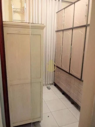 Imagem Casa residencial de três dormitórios com suíte