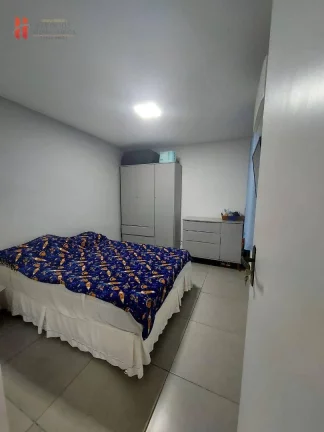 Imagem Casa Tríplex com 3 dormitórios à venda, 101 m² por R$ 450.000 - Jardim Vinte e Cinco de Agosto - Duque de Caxias/RJ