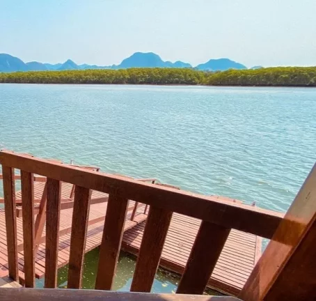 Imagem Belíssima Casa Duplex no Canal de Guarapari