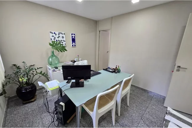 Imagem Conjunto de 3 salas comerciais com 82m2 COM VAGA em Botafogo