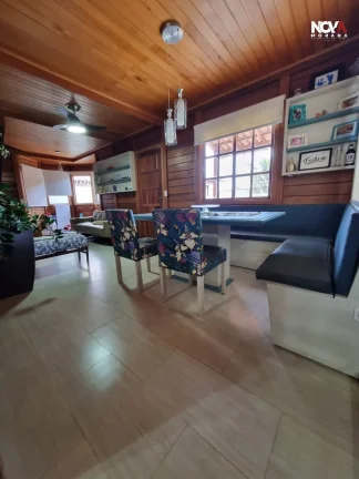 Imagem Venha se encantar com esta charmosa casa à venda em Vila Velha! Com estilo fantástico e localizaç...