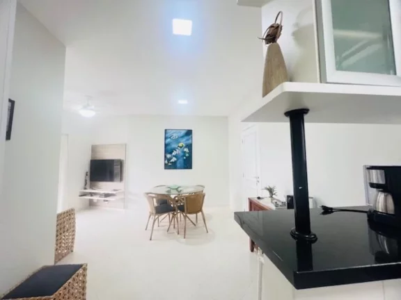 Imagem Apartamento à venda na Riviera de São Lourenço, no módulo 7: 3 quartos, 1 suíte, 2 salas, 2 vagas de garagem! Seu refúgio à beira-mar!