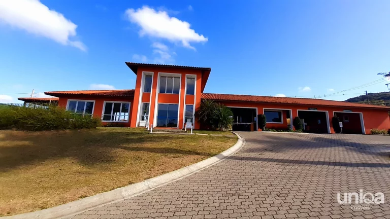 Lote Condomínio Fechado Real Park perto da Sede Campestre Clube Dores em Santa M