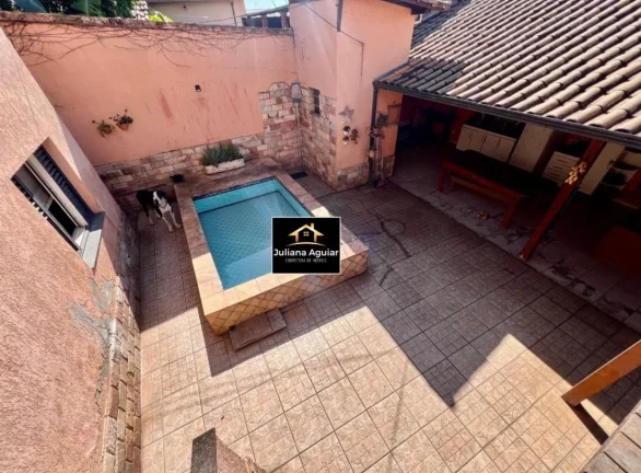 Imagem Luxuosa Casa à Venda em Belo Horizonte - Santa Amélia: 3 Quartos, 1 Suíte, 3 Salas, 3 Banheiros, 3 Vagas, 272m².