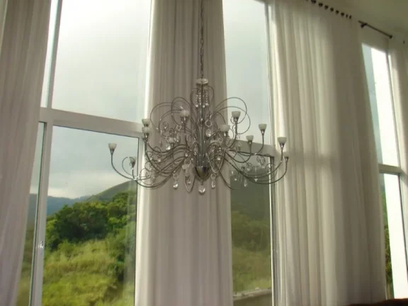 Imagem ILHABELA - CASA COM VISTA CINEMATOGRÁFICA. 4 SUITES E ACABAMENTO PRIMOROSO.