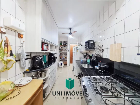 Imagem Apartamento espaçoso a venda de 3 quartos com suíte e área lateral na Praia do Morro em Guarapari