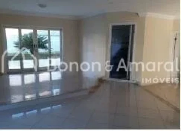 Imagem **Casa à Venda em Valinhos - Condomínio Bem Localizado**

Esta belíssima casa está situada em um...