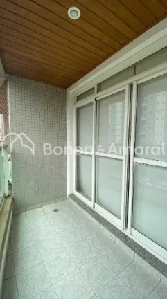 Imagem Apartamento à venda no Cambuí, com sol da manhã e fino acabamento. Possui dois dormitórios com a...