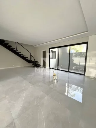Imagem Geminado Alto Padrão | Ilha da Figueira | 3 suítes | 173m²