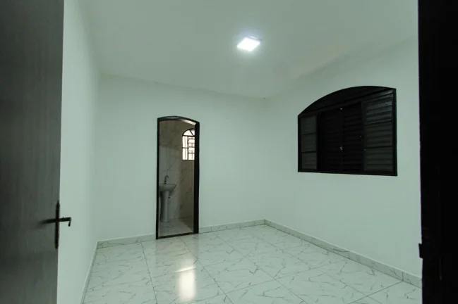 Imagem Imperdível oportunidade: Casa no Jardim Maria Antônia Prado, Sorocaba-SP - 3 quartos, 1 suíte, 2 salas, 2 banheiros, 4 vagas, 165,43 m²!