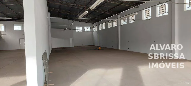 Imagem Galpão comercial com 700 m2 mais 200 m2 no subsolo para locação no B São Luíz em Itu SP localização perfeita para comércios em geral ou igrejas