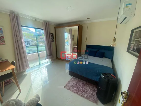 Imagem Casa com 4 dormitórios à venda, 204 m² por R$ 1.190.000,00 - Vila Sao Pedro - São Pedro da Aldeia/RJ