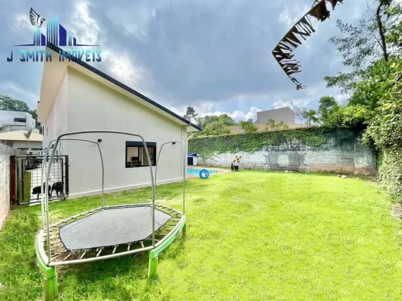 Imagem CASA Nova, TÉRREA c/ piscina, Miolo da Granja Viana em rua fechada!