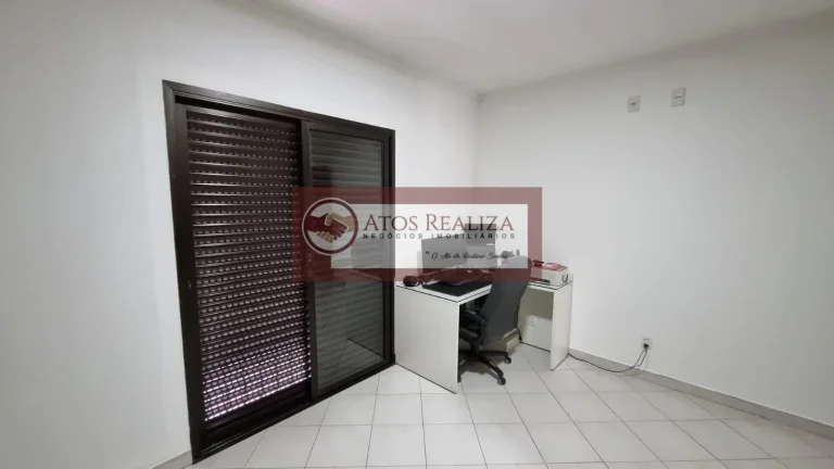 Imagem Venda sobrado em Vila Prudente, SP: 230m², 3 dorms, 1 suíte, 2 banheiros. Oportunidade imperdível por R$ 900 mil!