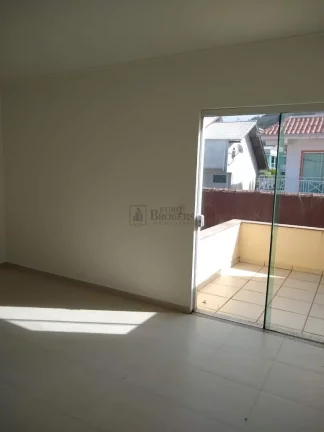 Imagem Sobrado Triplex com 3 suítes no bairro Ariribá em Balneário Camboriú