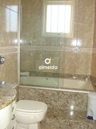 Imagem Casa 4 dormitórios à venda Nossa Senhora de Lourdes Santa Maria/RS