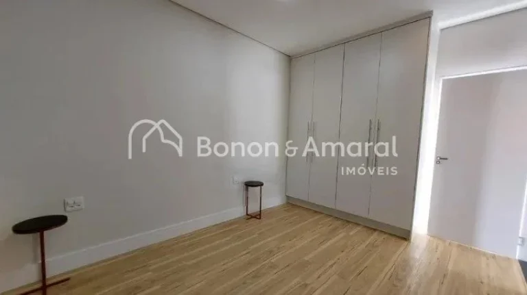 Imagem Apresentamos uma casa encantadora, ideal para criar momentos inesquecíveis com sua família. Com um...