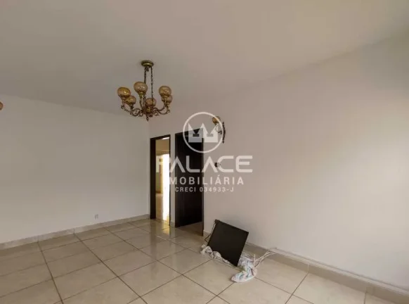 Imagem Excelente casa térrea com localização privilegiada no bairro Paulista em Piracicaba SP.
 Imóvel ...