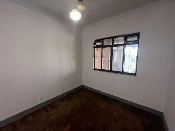 Imagem Casa à venda em Barbacena no Santa Efigênia com 3 kitnet com entrada independente