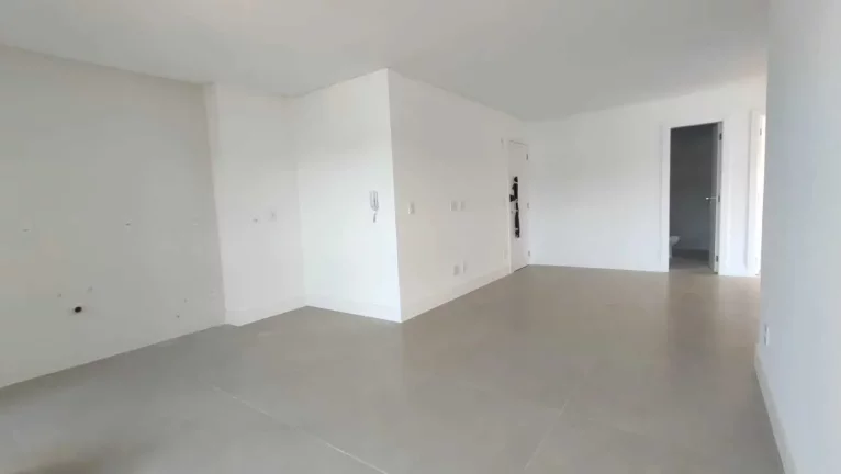 Imagem Apartamento com 3 dormitórios sendo 1 suíte e 2 vagas de garagem na Praia Brava em Itajaí