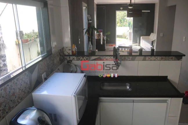 Imagem Casa com 2 dormitórios à venda, 230 m² por R$ 530.000 - José Gonçalves - Armação dos Búzios/RJ