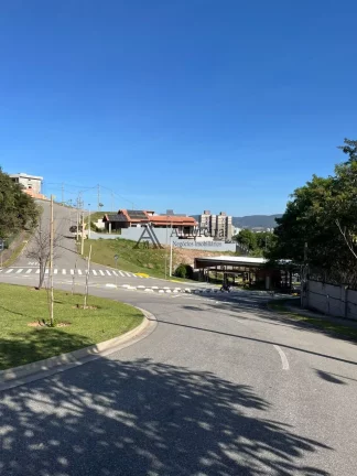 Imagem Terreno no Condomínio BOSQUE DO HORTO Jardim Florestal, Jundiaí-SP: 922m² de Pura Oportunidade!